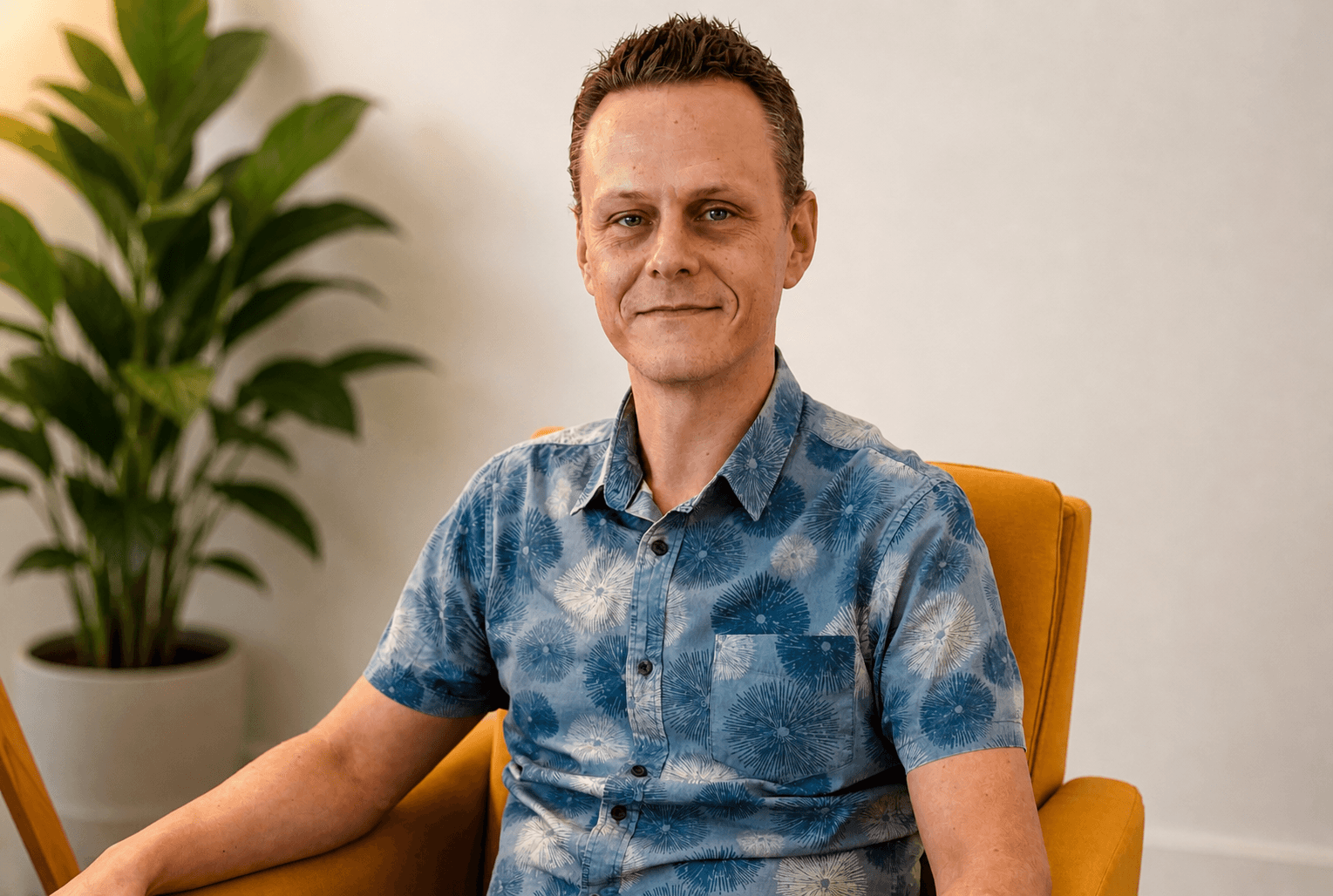 Photo of Dr Warwick Hosking